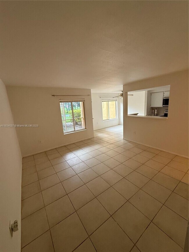 Foto del edificio - 2350 NW 33rd St