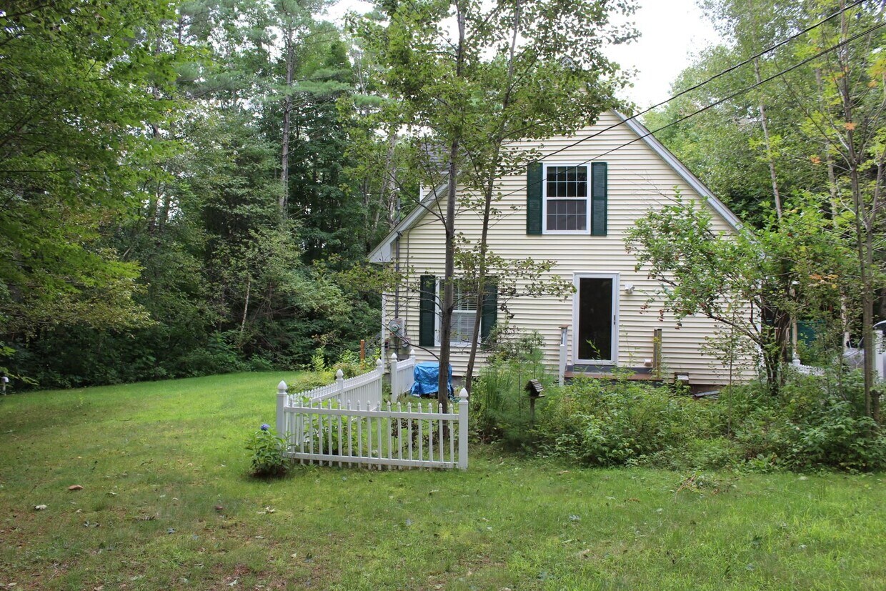 603 Holderness Rd  