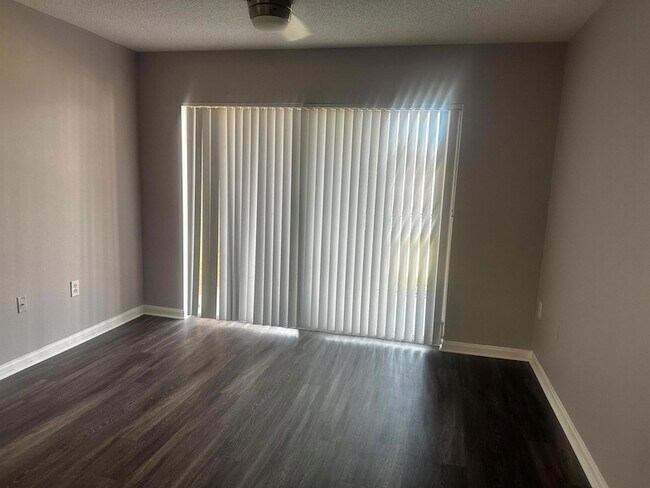 Foto del edificio - 3615 NW Mediterranean Ln