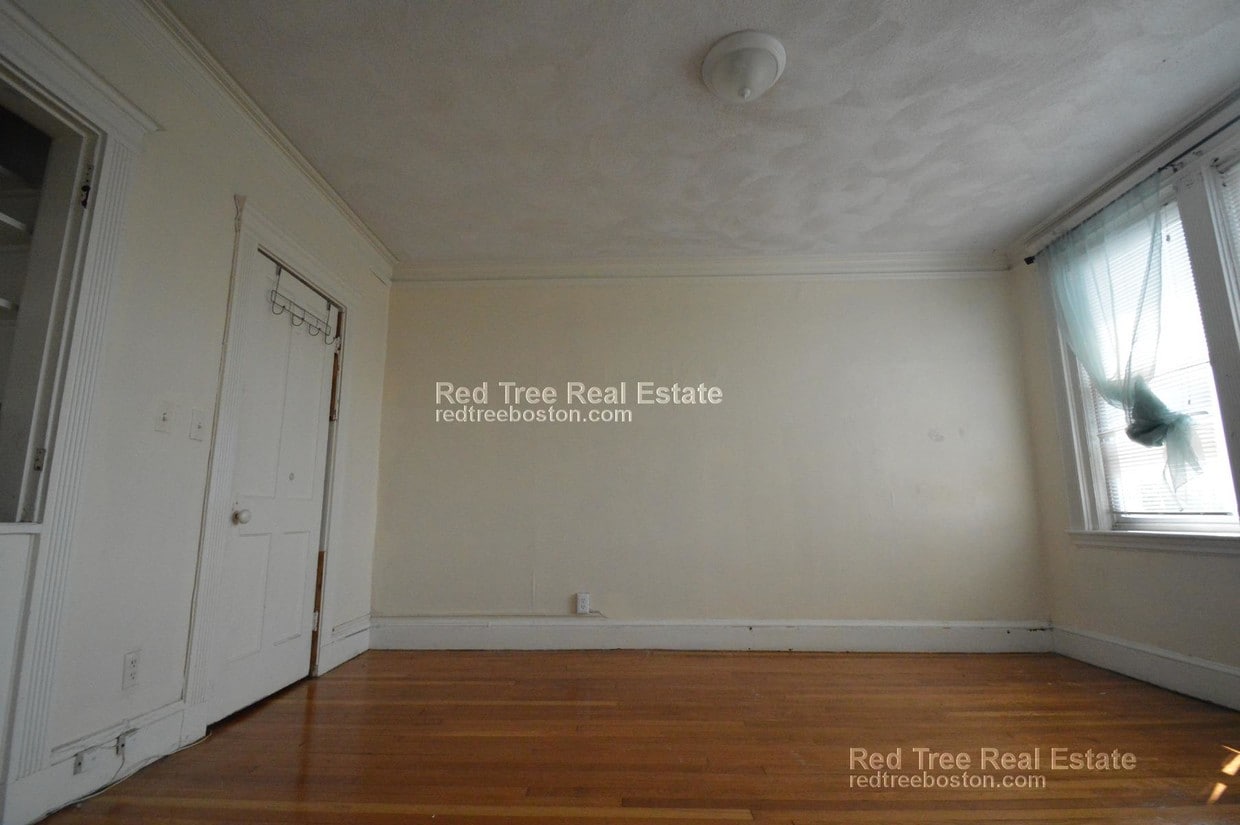 1705 Commonwealth Avenue Unit ROOM FOR RENT, Boston, MA 02135 Condo