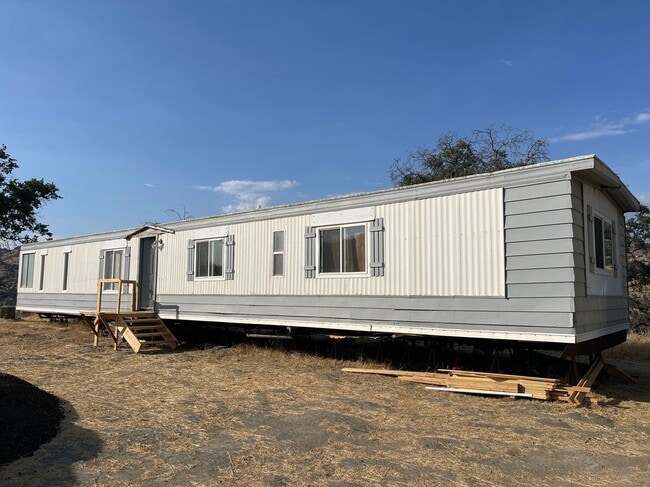 Foto del edificio - 37575 Shadybrook Ln