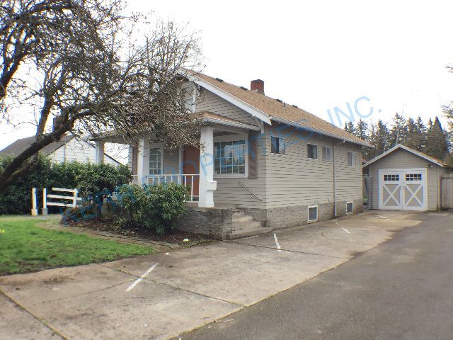 Primary Photo - 12020 NE San Rafael St