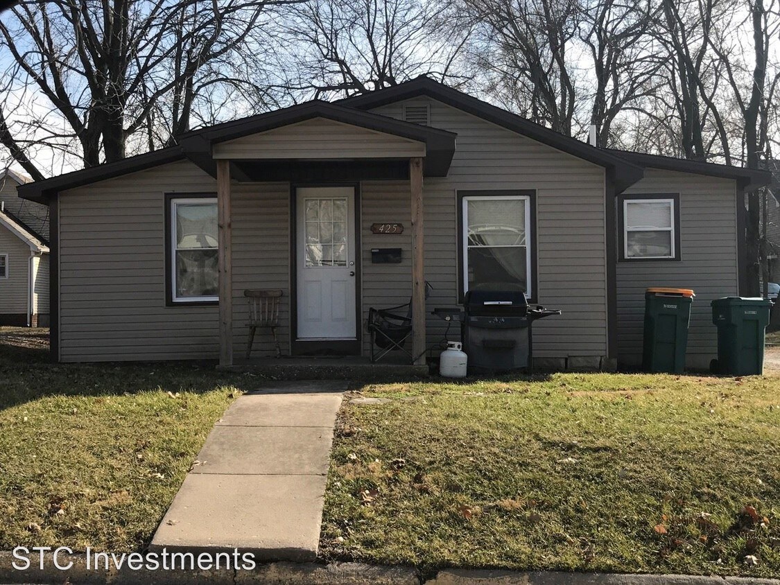 Primary Photo - 2 br, 1 bath House - 425 W. Chandler