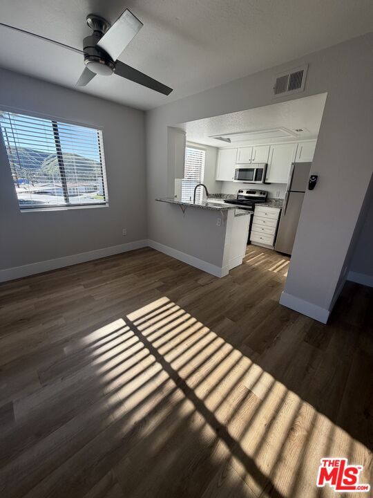 Building Photo - 1930 W College Ave