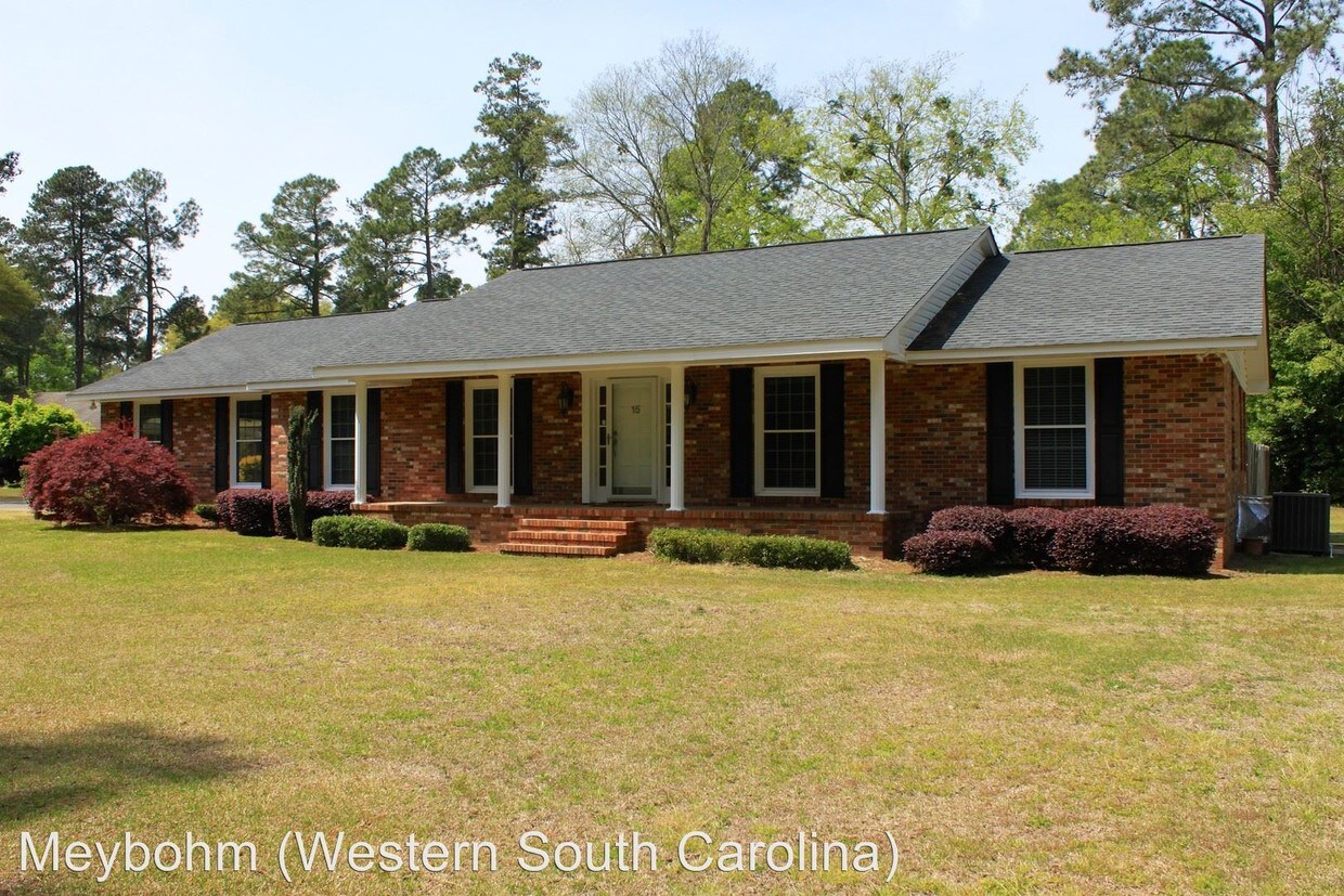 Primary Photo - 3 br, 2 bath House - 15 Farrington Way