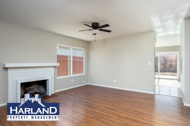 Building Photo - 8547 Aquarius Dr