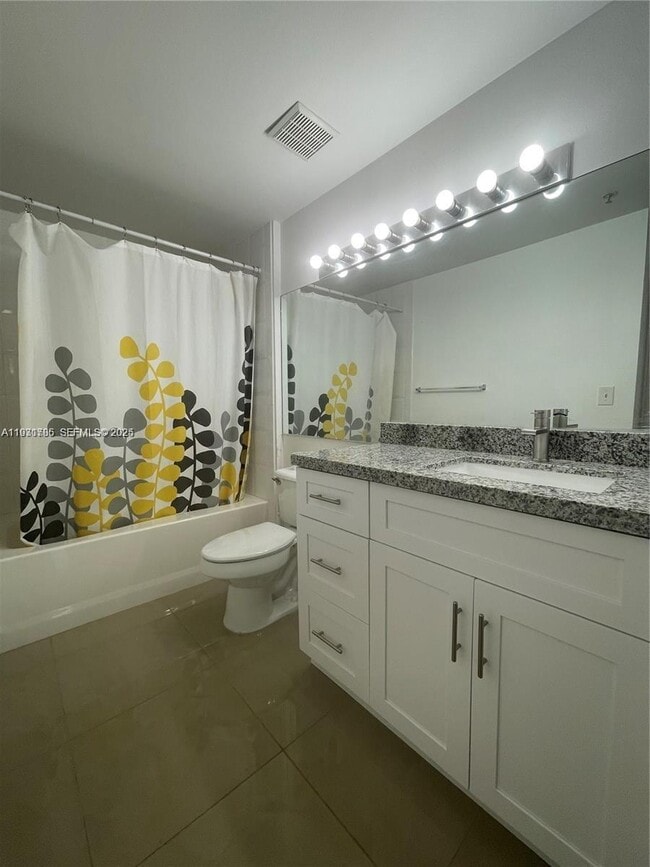 Foto del edificio - 8070 N Nob Hill Rd