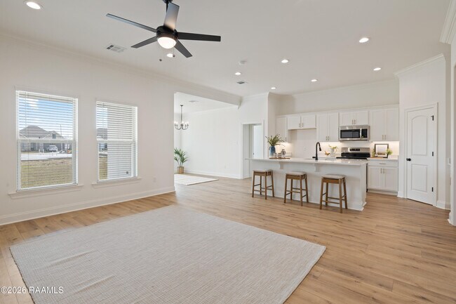 Building Photo - 107 Lotus Ln