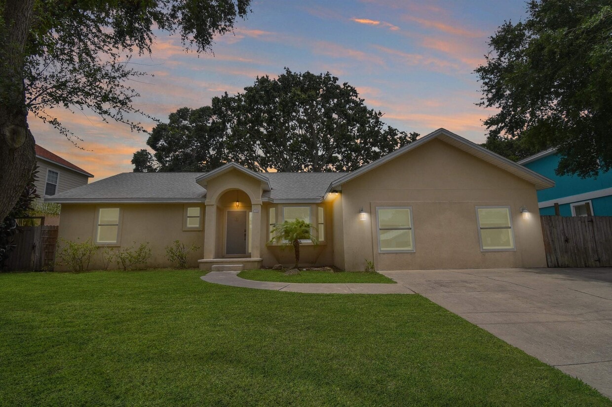 Foto principal - 134 15th St