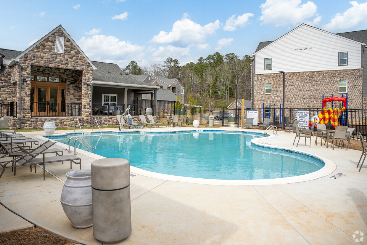 POOL - Alcove at River's Edge