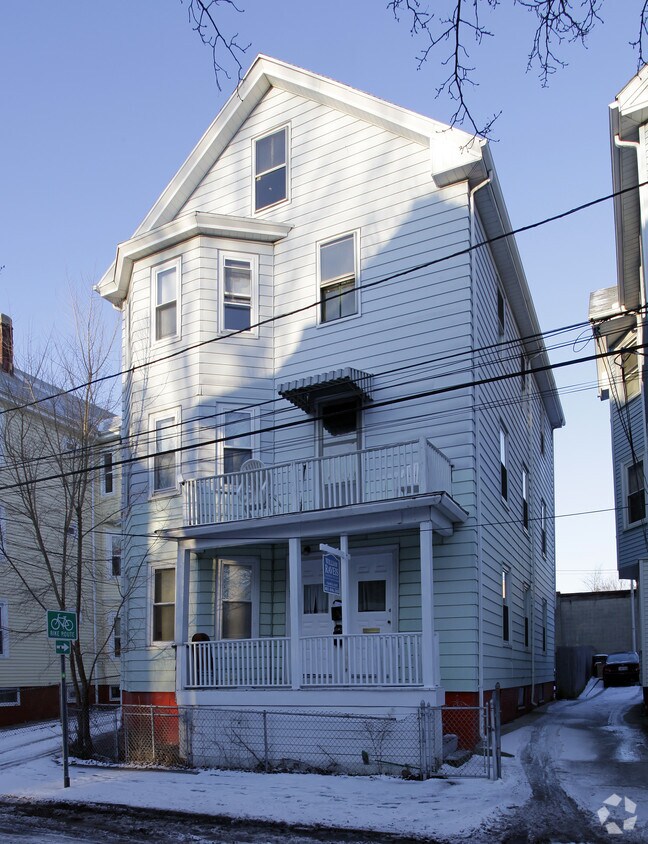 Building Photo - 23-25 Tuxedo Ave