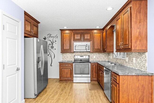 Foto del edificio - 2909 Cherry Hills Dr