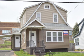 Building Photo - 232 Lorraine Ave