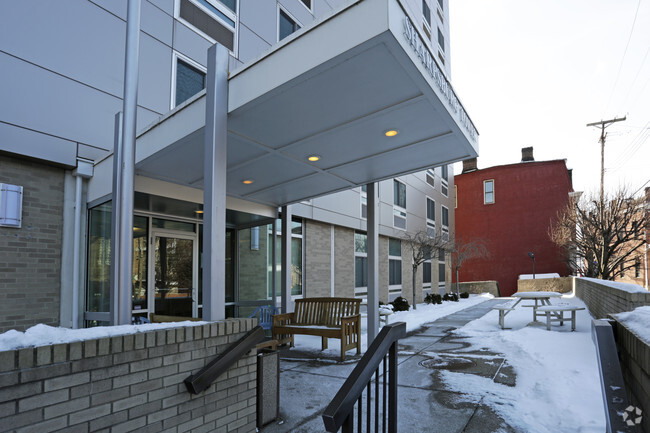 Building Photo - Sharpsburg Towers