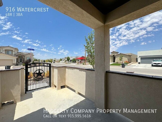 Building Photo - 916 Watercrest-