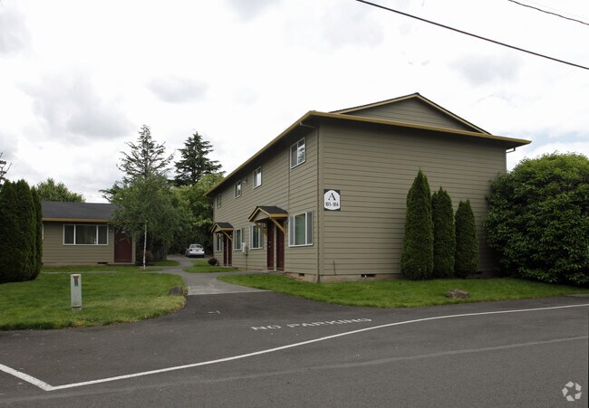 Building Photo - Lincoln Court Apartments
