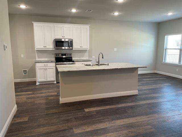 Building Photo - 6810 Jade Dr