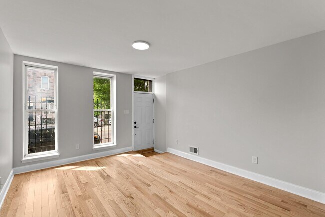Foto del edificio - 2518 E Fayette St