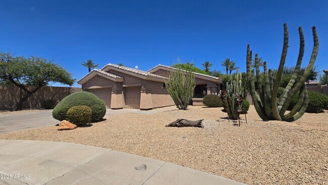 Building Photo - 14654 W Avalon Dr