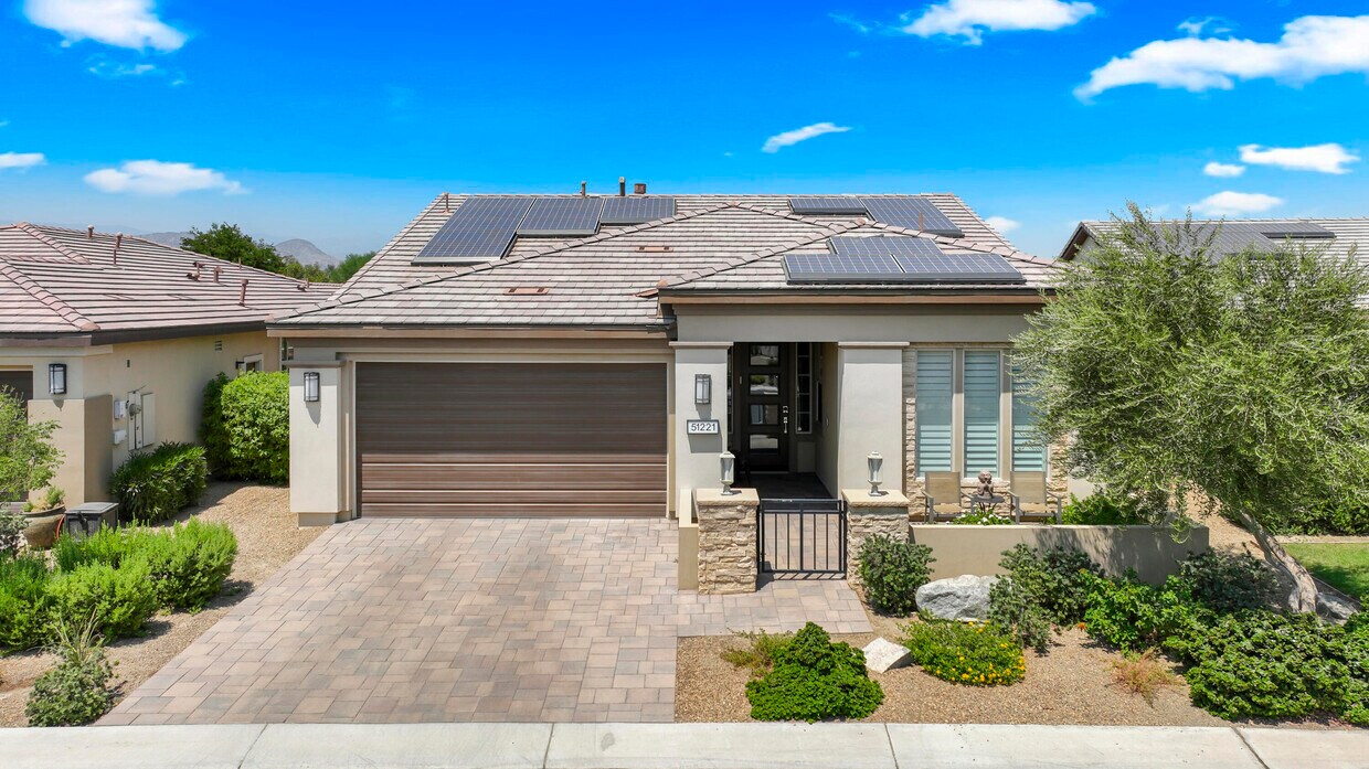 Foto principal - 51221 Longmeadow St