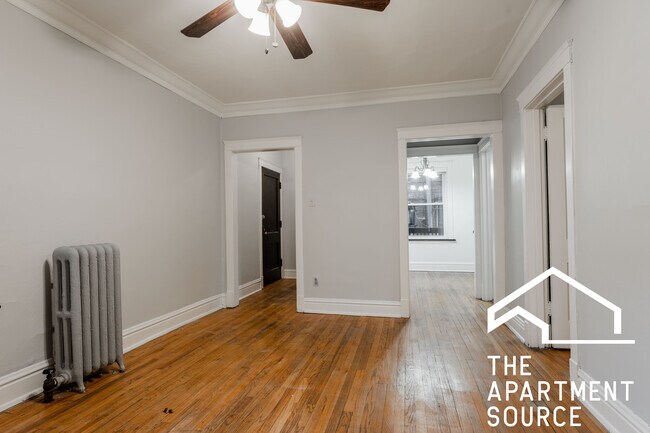 Building Photo - 3951 N Hoyne Ave