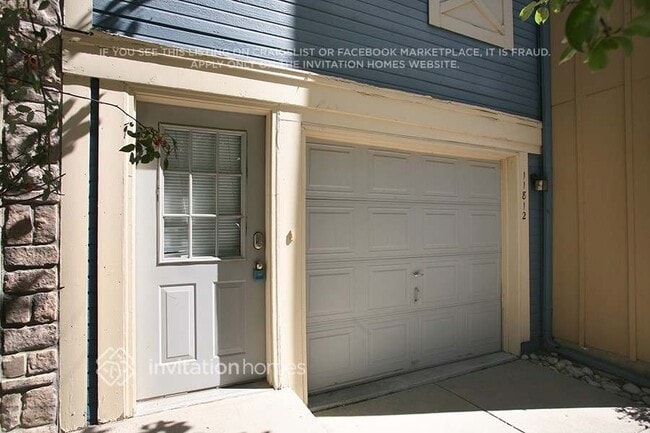 Foto del edificio - 11812 E Kepner Dr