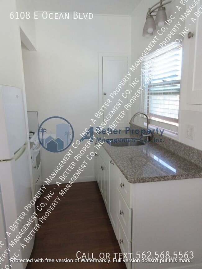 Building Photo - 6108 E Ocean Blvd