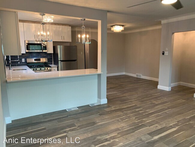 Building Photo - 2 br, 1 bath Apartment - 6212 Nottingham Ave