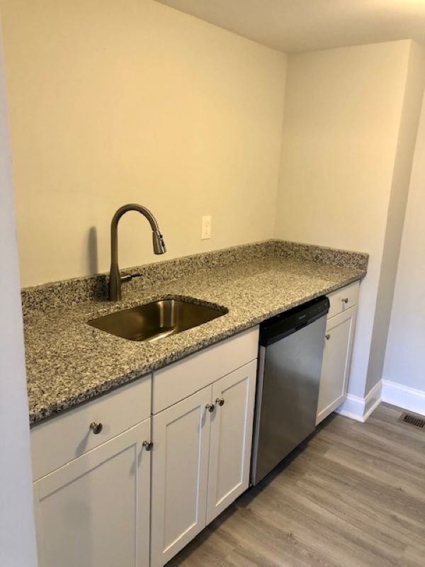 400 Maple Ln, Dundalk, MD 21222 Townhouse for Rent in Dundalk, MD