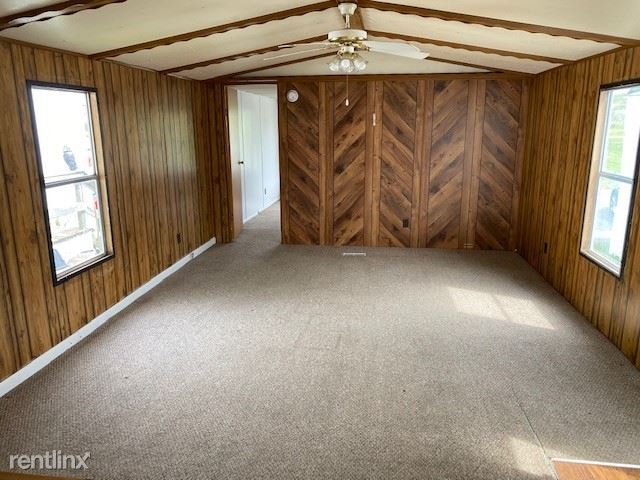 Building Photo - 301 US-60
