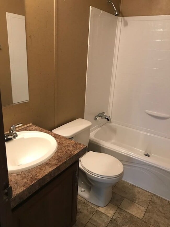 Building Photo - 1204 N Avenue K