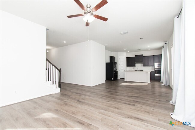 Foto del edificio - 6808 Verona Pl