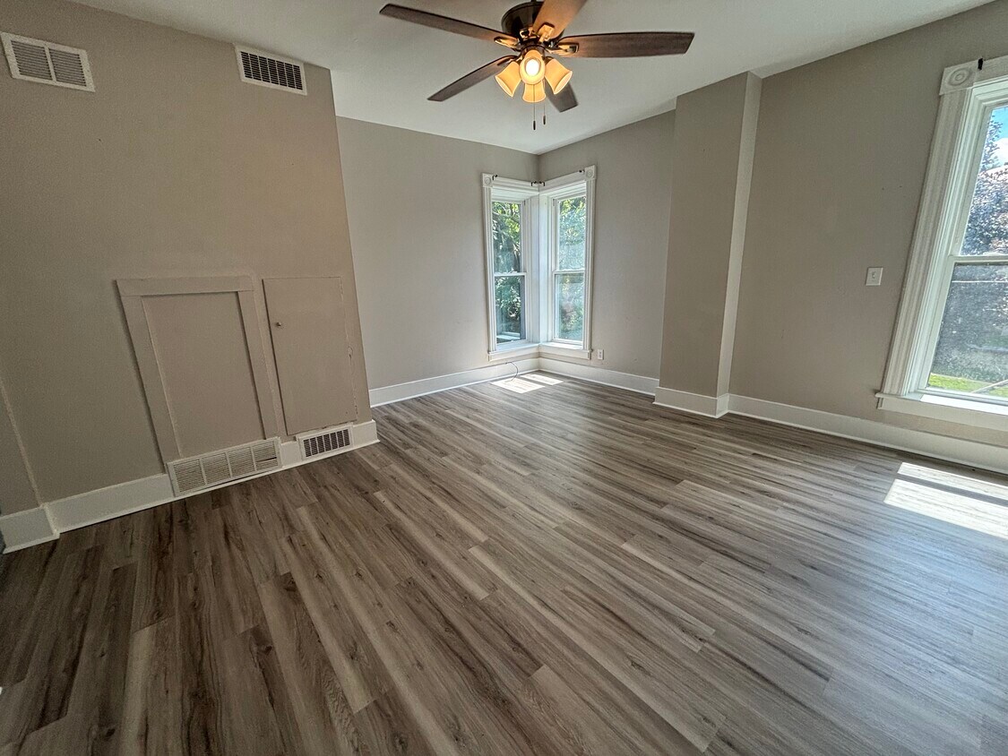 Foto principal - 718 Aetna St
