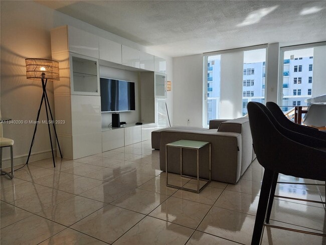 Building Photo - 2401 Collins Ave