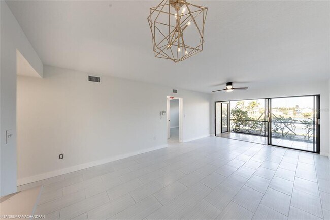 Foto del edificio - 2275 S McCall Rd