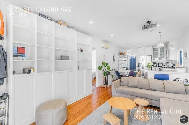 Foto del edificio - 6223 Strickland Ave