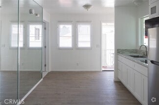 Building Photo - 226 Crandall St