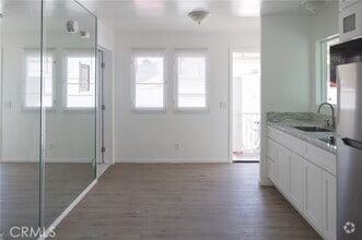 Building Photo - 226 Crandall St