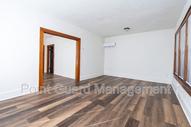 Foto del edificio - 423 N Emporia Ave