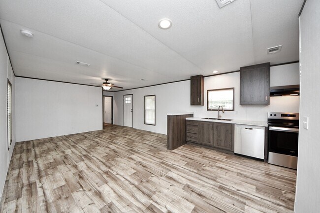 Foto del edificio - 1556 Brown Rd