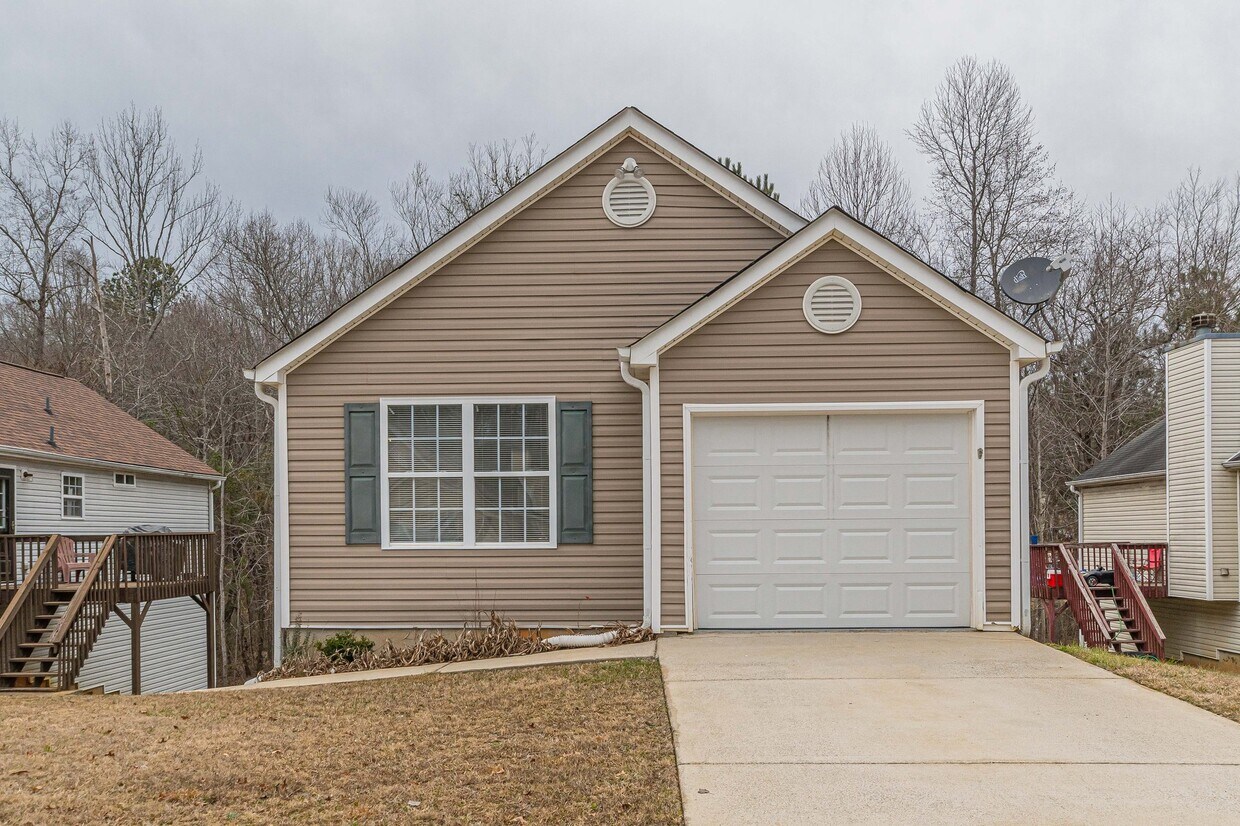 Primary Photo - 1080 Abington Ct