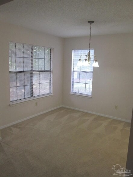 Foto del edificio - 6734 Bellview Pines Rd