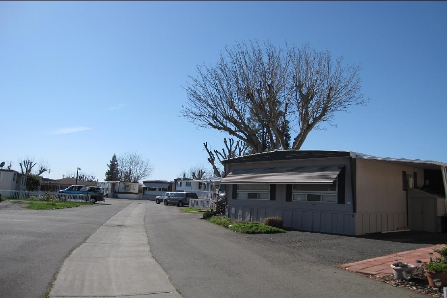 Primary Photo - Thunderbird Mobile Home Park