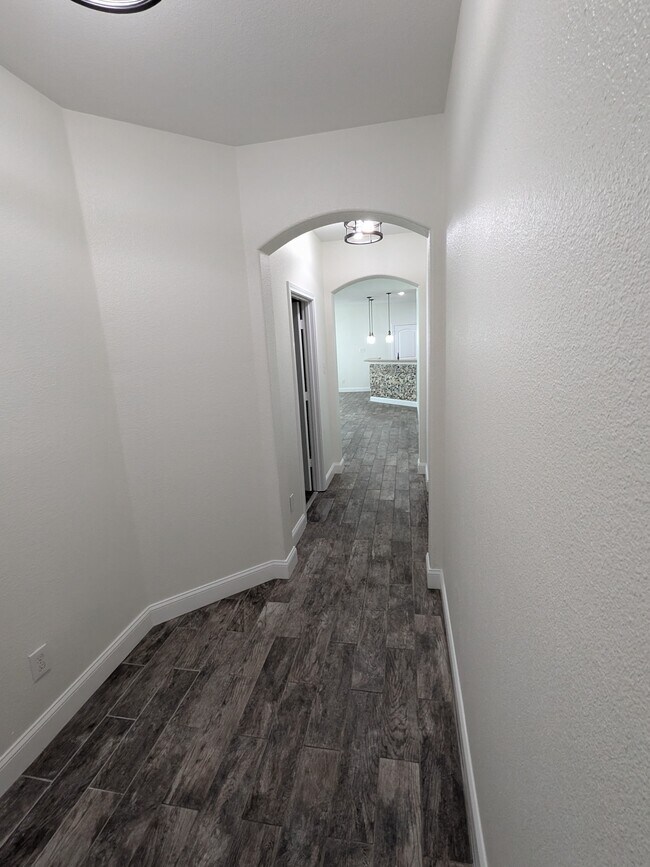 Foto del edificio - 10940 Kinston St
