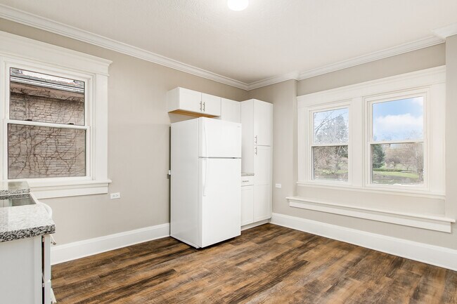 Foto del edificio - 1623 Franklin Park S