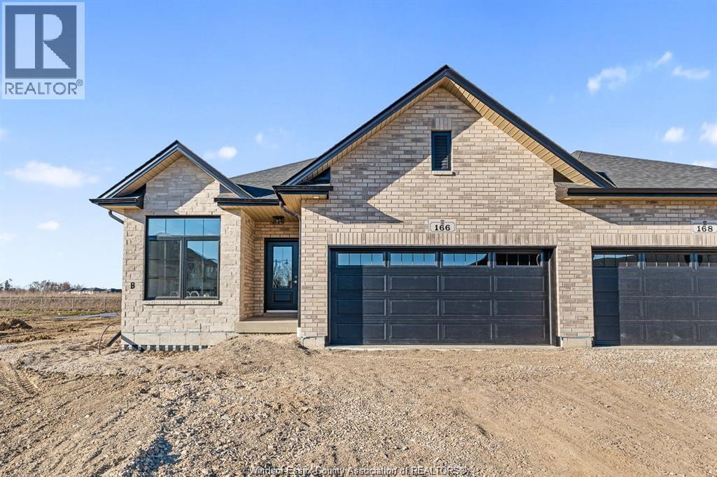 Photo du bâtiment - 164 McLellan Ave