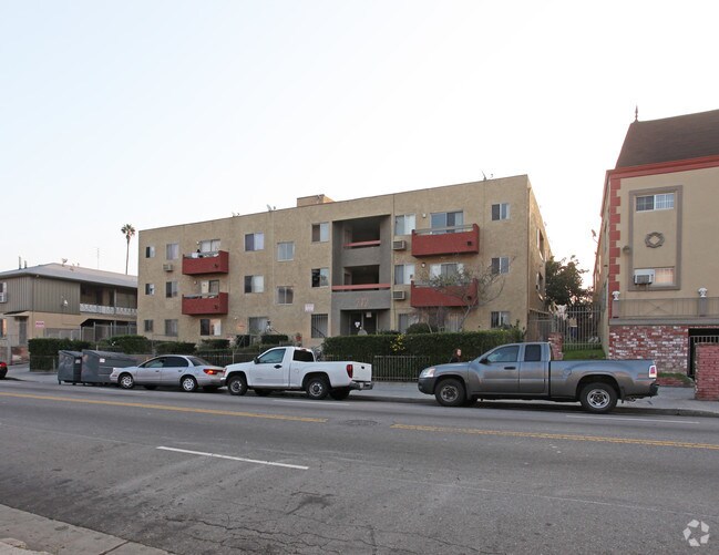 62 Apartments Available for Rent in Hancock Park, CA
