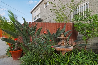 Primary Photo - 1012 Hammond St