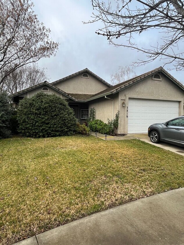 Primary Photo - 3319 Wedgewood Ln