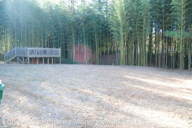 Foto del edificio - 707 Tarkington Rd S